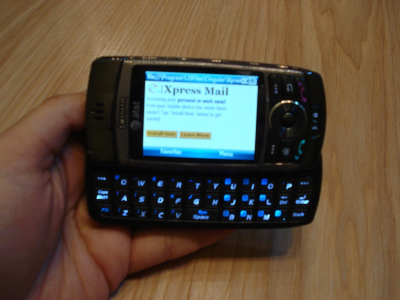 Illustration for article titled AT&T's New Pantech Duo Hands On (Gallery)